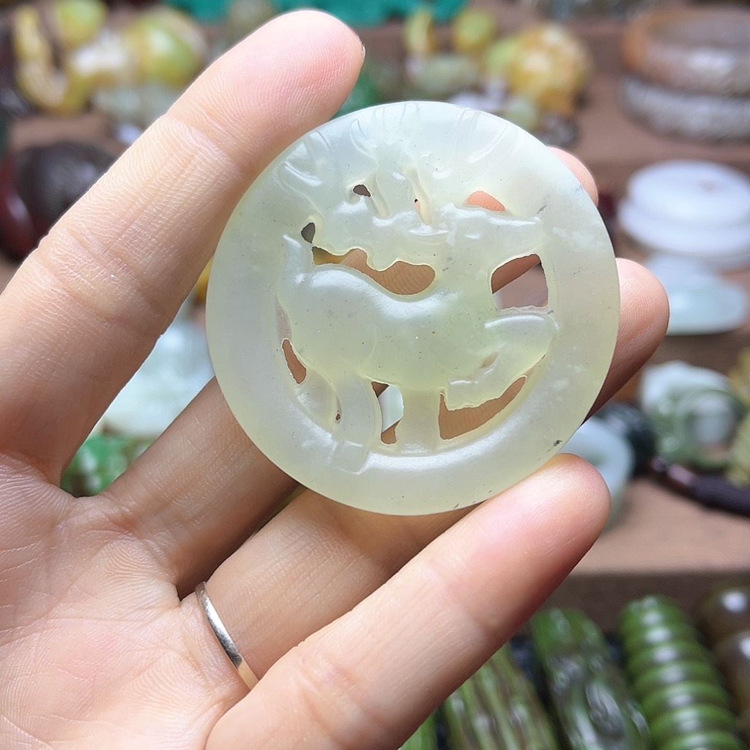 白玉菩提吊坠29。。