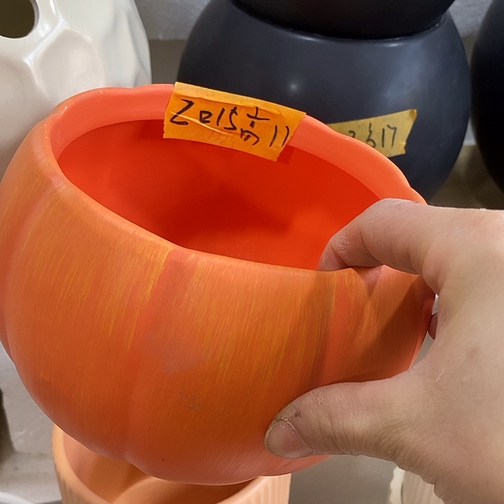 陶盆有孔 瑕疵针孔漏釉介意勿拍口 13高11