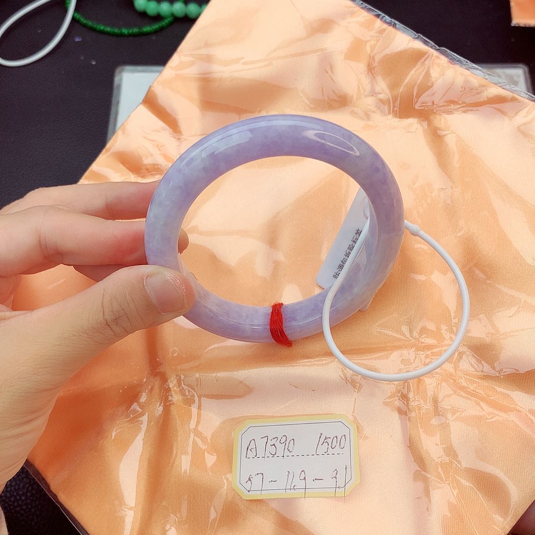 翡翠未镶嵌手镯翡翠