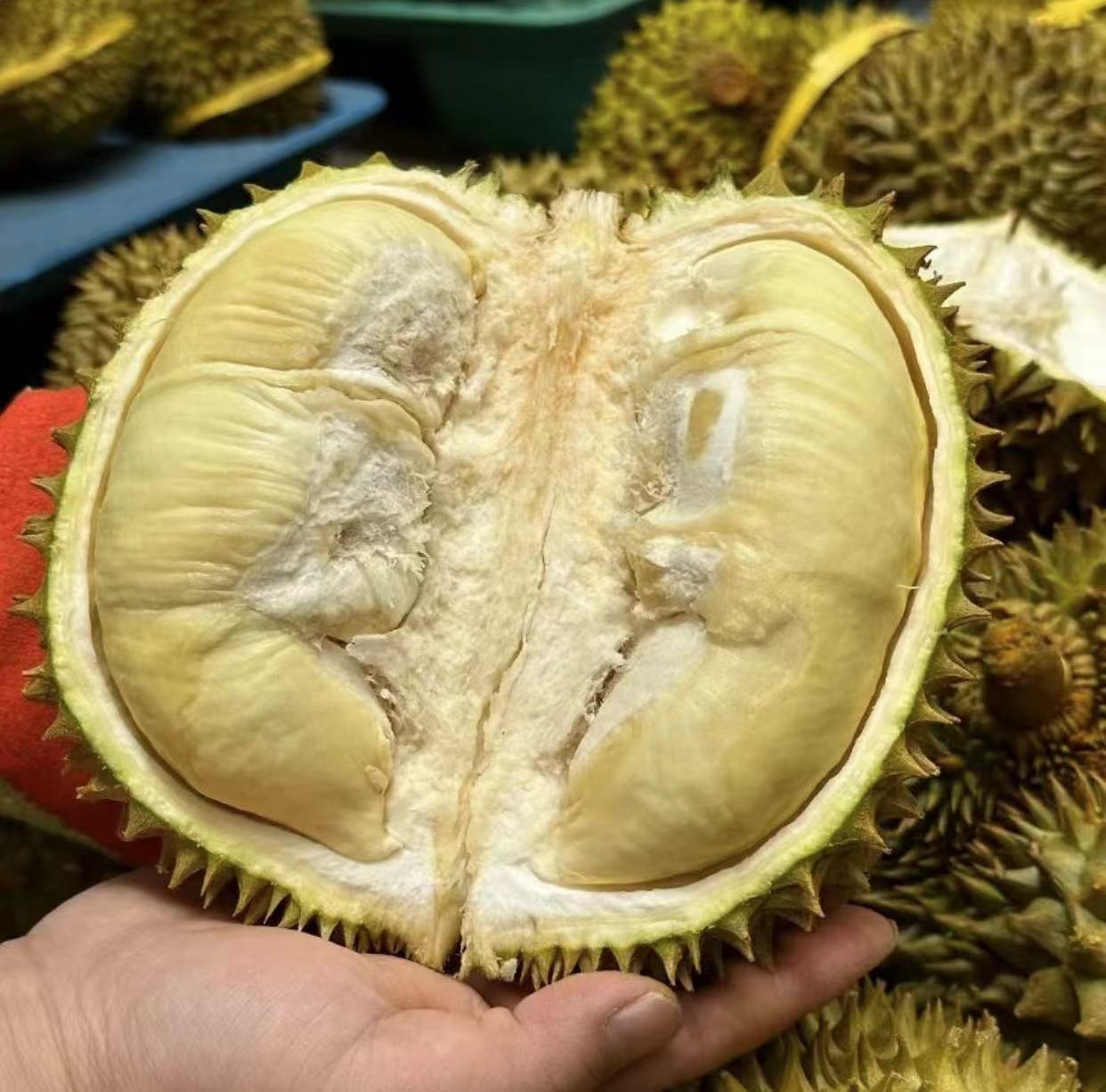 金枕榴莲泰国A级新鲜进口水果批发 肉 包邮 冷冻