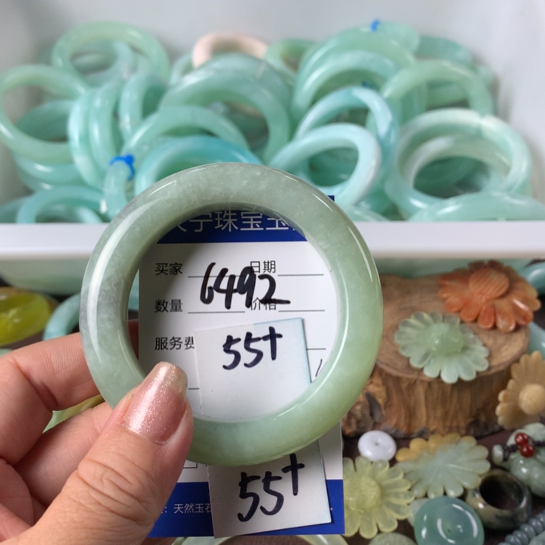 蛇纹石玉手镯未镶嵌6492