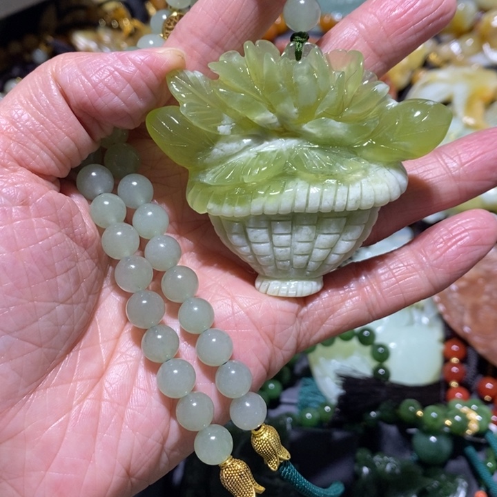 岫玉岫玉吊坠未镶嵌