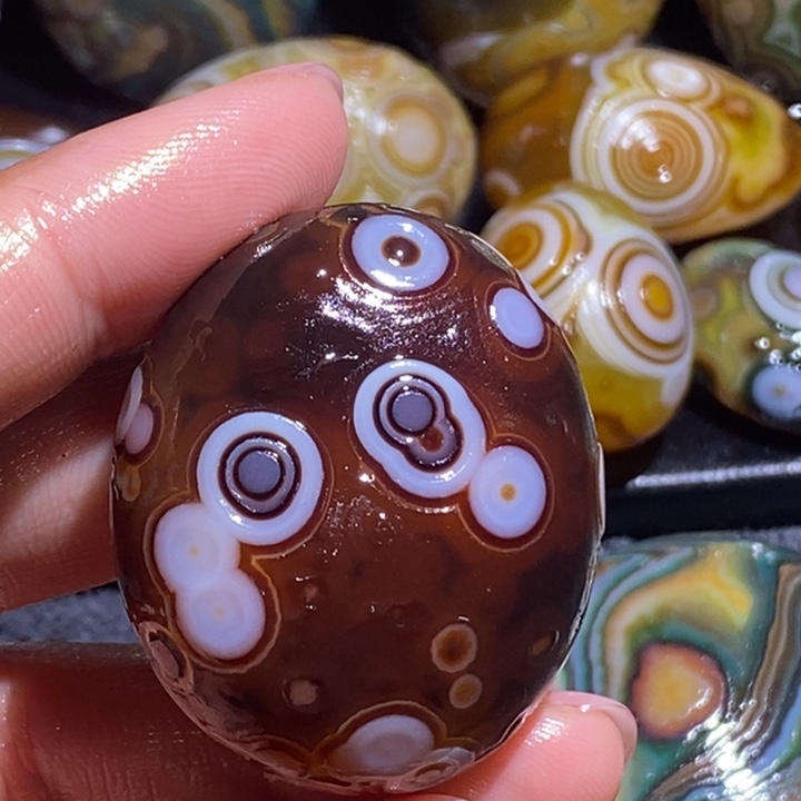 玛瑙/玉髓未镶嵌珠宝奇石114