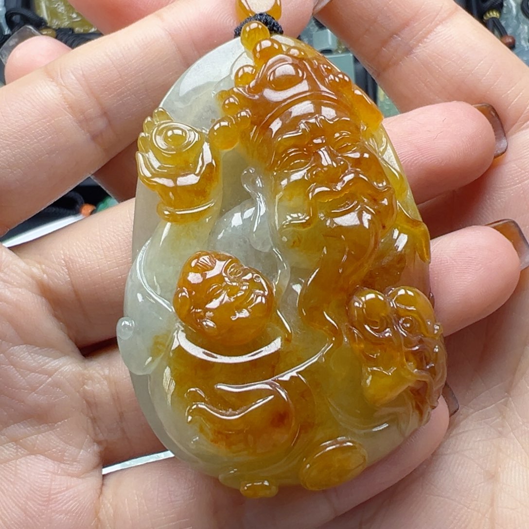 翡翠未镶嵌颈饰财神