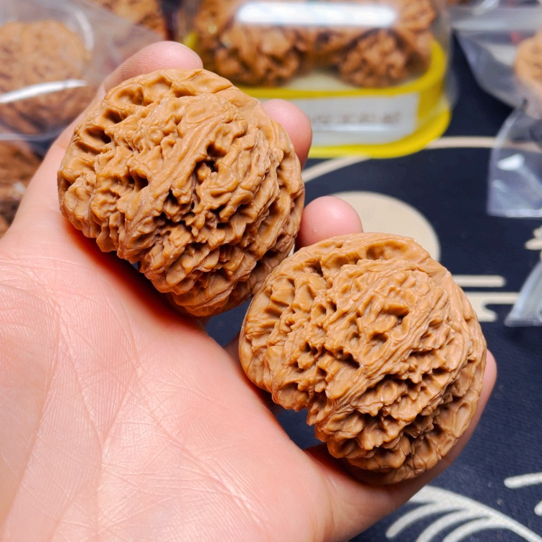 吊坠文玩核桃南疆石