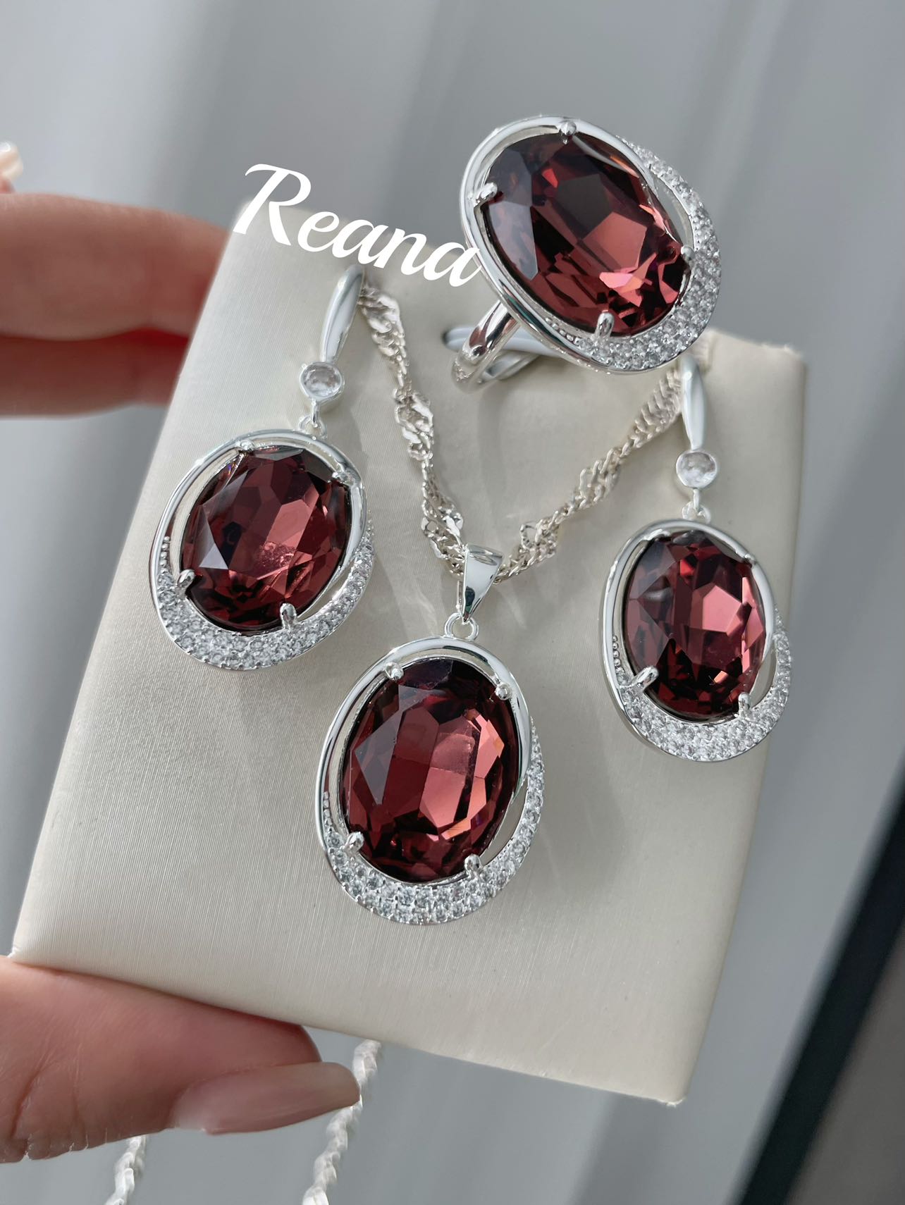 钛钢耳饰 缪斯施华乐（蔷薇玫瑰）