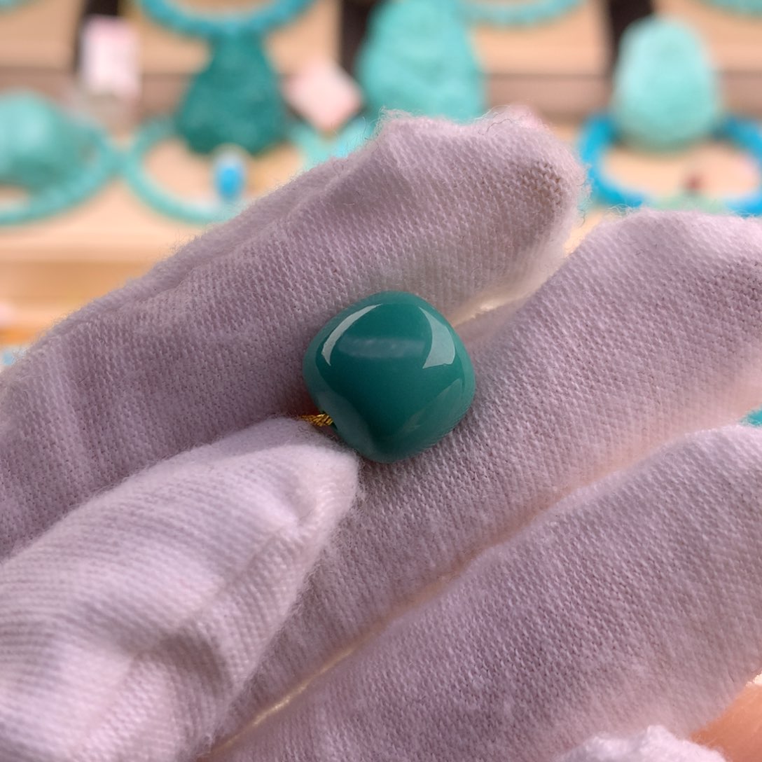 绿松石珠宝奇石未镶嵌11.7*10.7mm