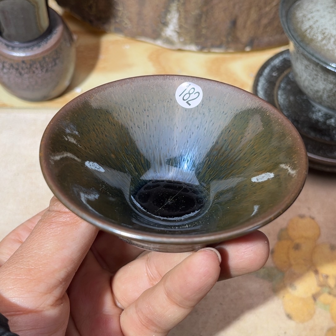 茶盏义兴龙窑坚持真柴烧