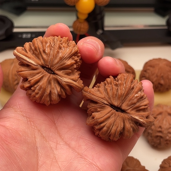 文玩核桃吊坠44楼子