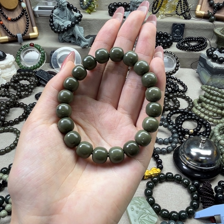 和田玉未镶嵌手链