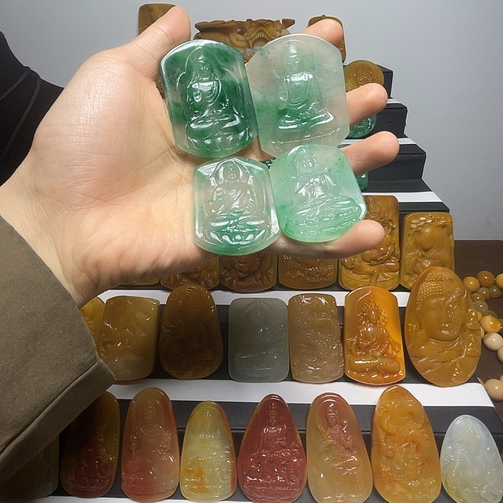 石英质玉（黄龙玉）非洲翠合金