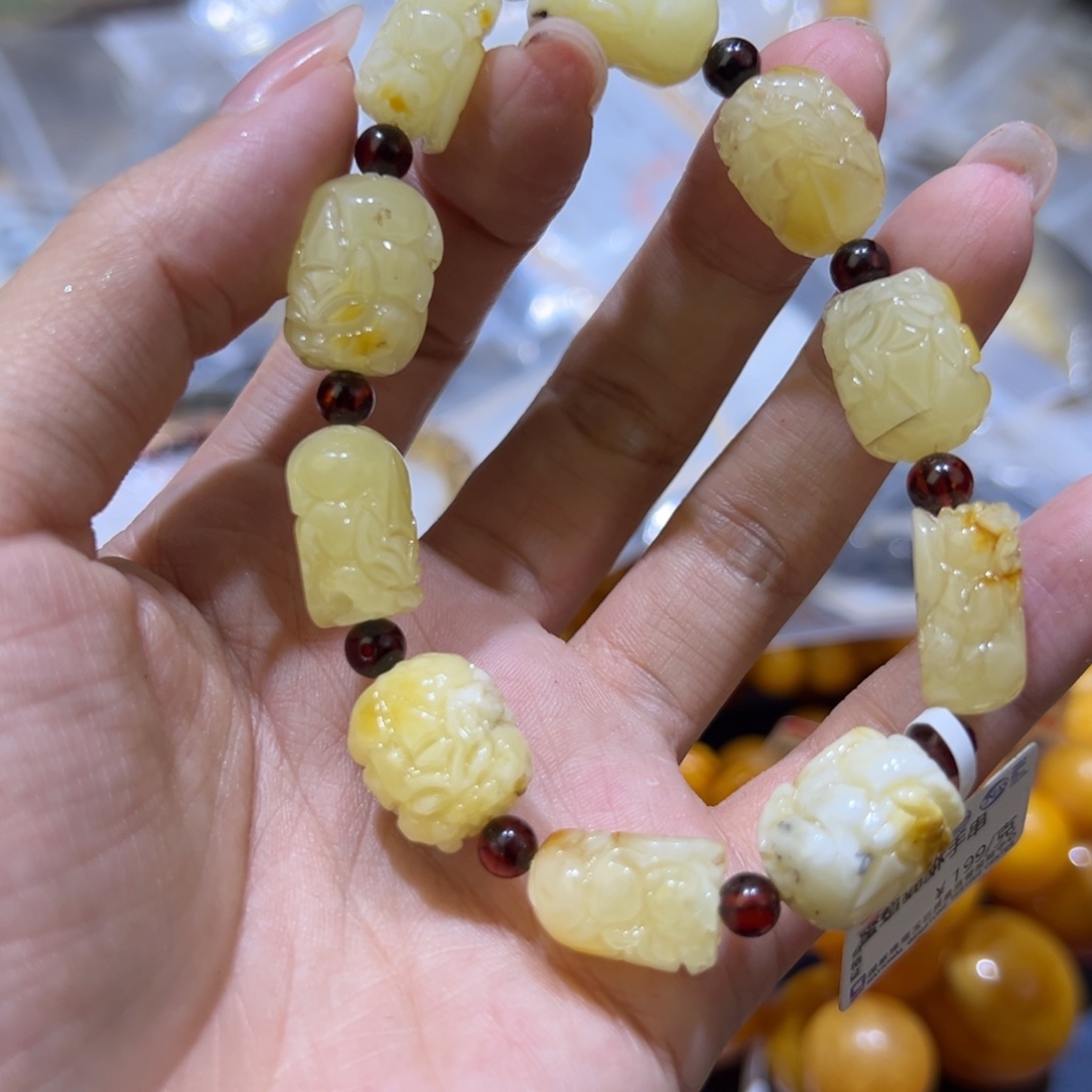 琥珀珠宝奇石未镶嵌