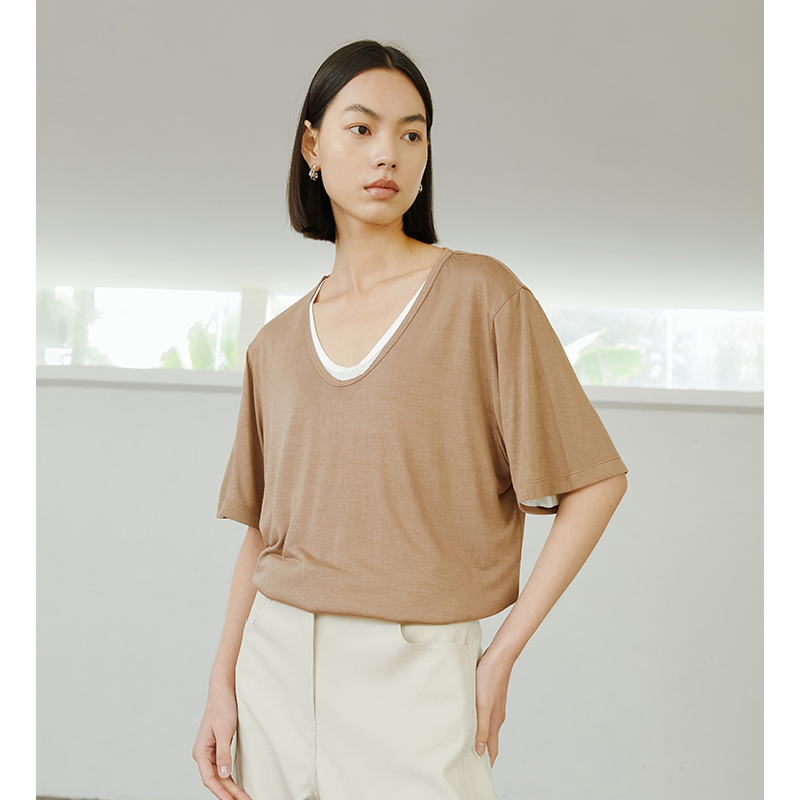 INFFTRU薄款大U领爽感竹节棉麻天丝混纺宽松上衣 翻