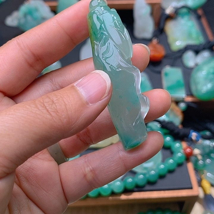 石英质玉挂件未镶嵌