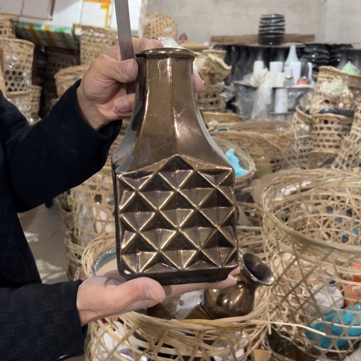 瓶高度25厘米口径6厘米微瑕捡漏