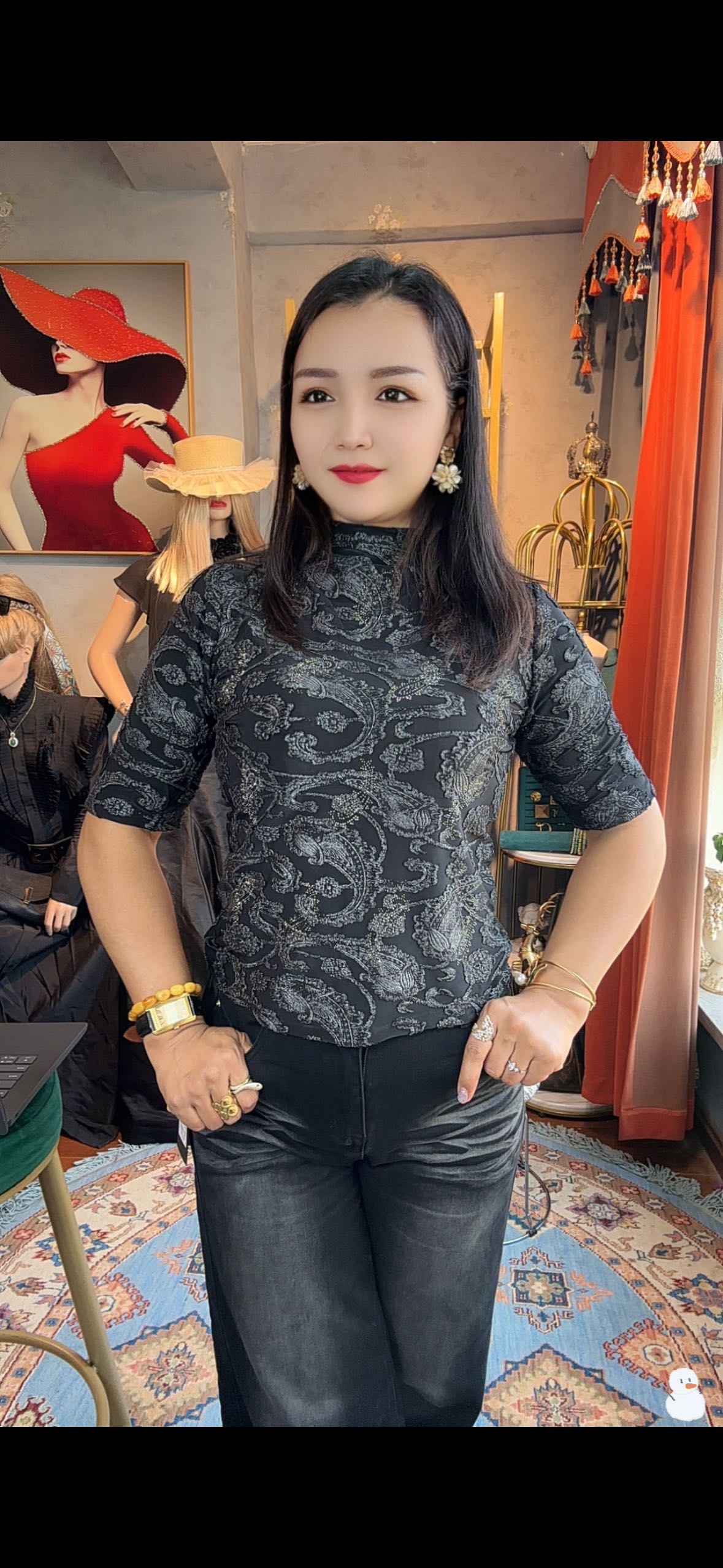 时尚百搭T恤囊钻T恤