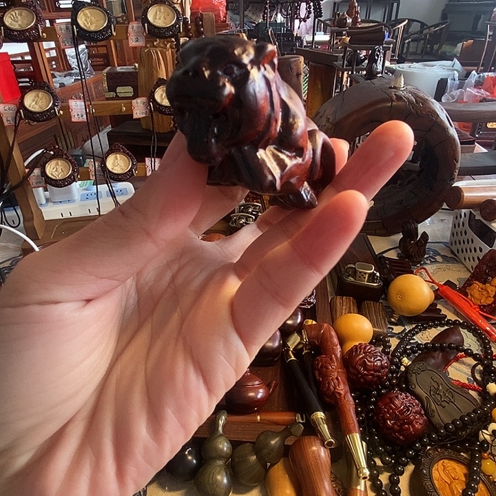 黑酸枝木类紫檀老虎