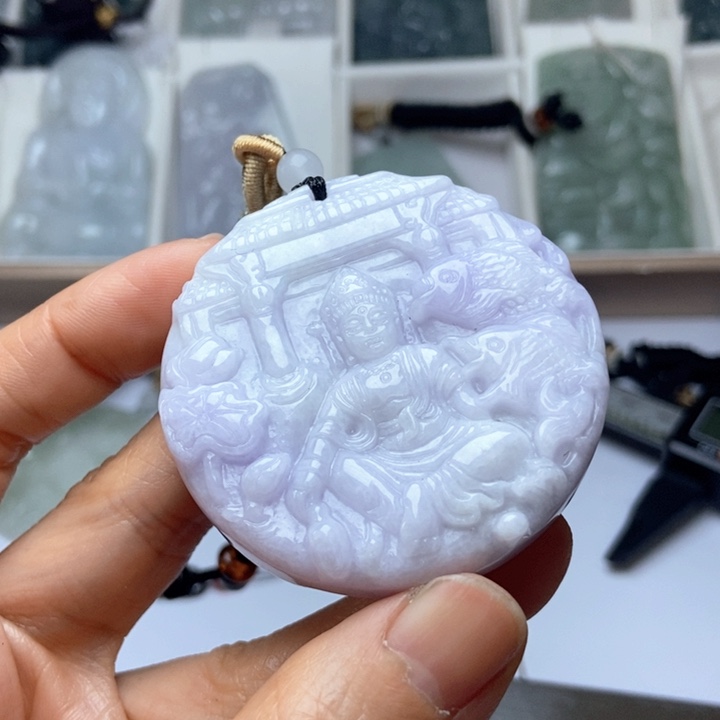 翡翠未镶嵌颈饰翡翠