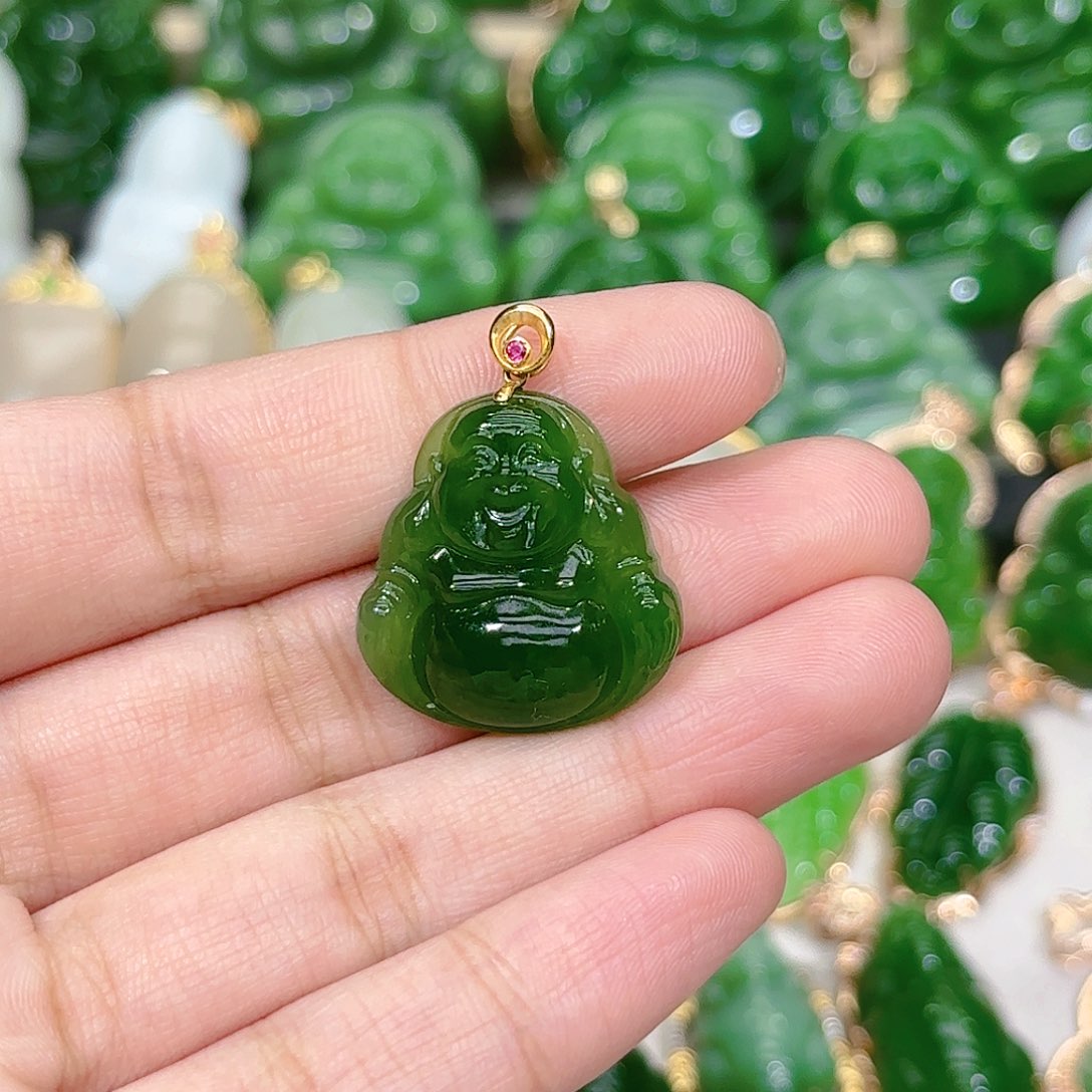 和田玉（碧玉）颈饰18K金镶嵌