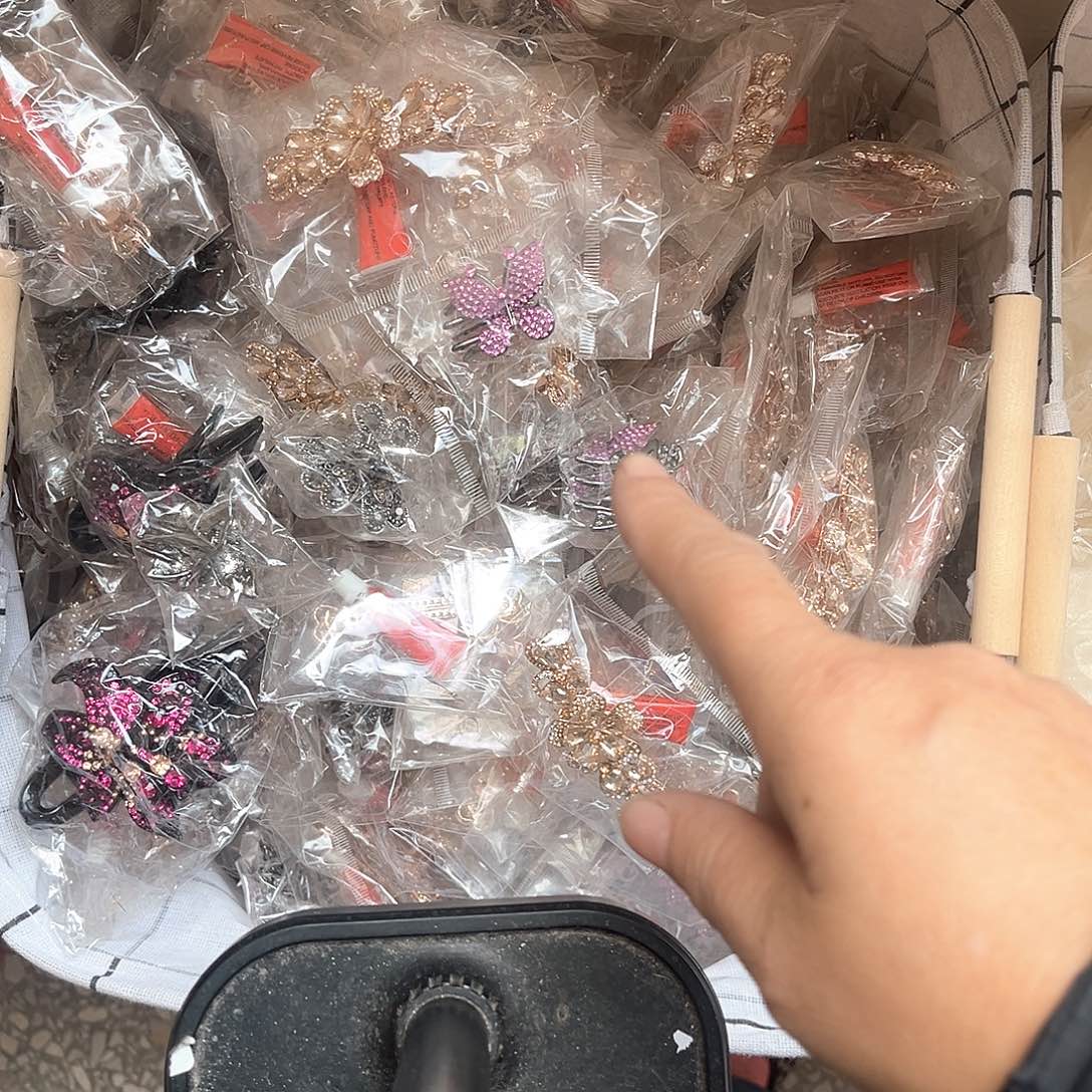25一斤混款ghjkjhggjkjhhhhu