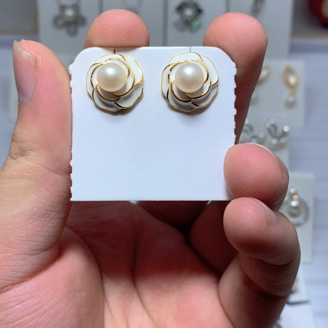 淡水珍珠银S925镶嵌耳饰