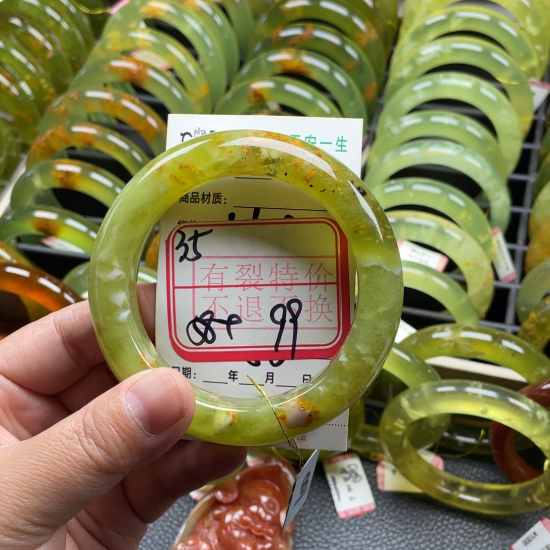 未镶嵌蛇纹石玉手镯有裂手镯特价不退不换