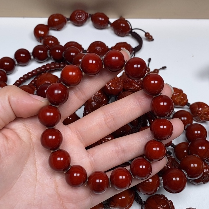 星***里橄榄核雕刻工艺的发展