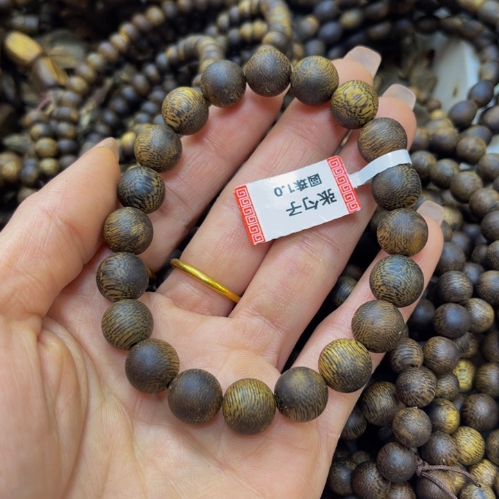 沉香手串老*?绿棋楠沉香1.0单圈10g