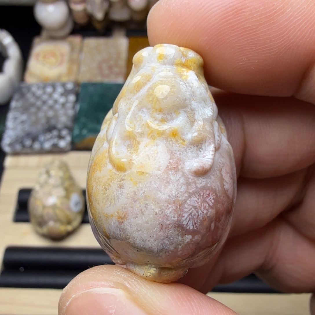 硅化玉未镶嵌纯天然色有机玉石保真色