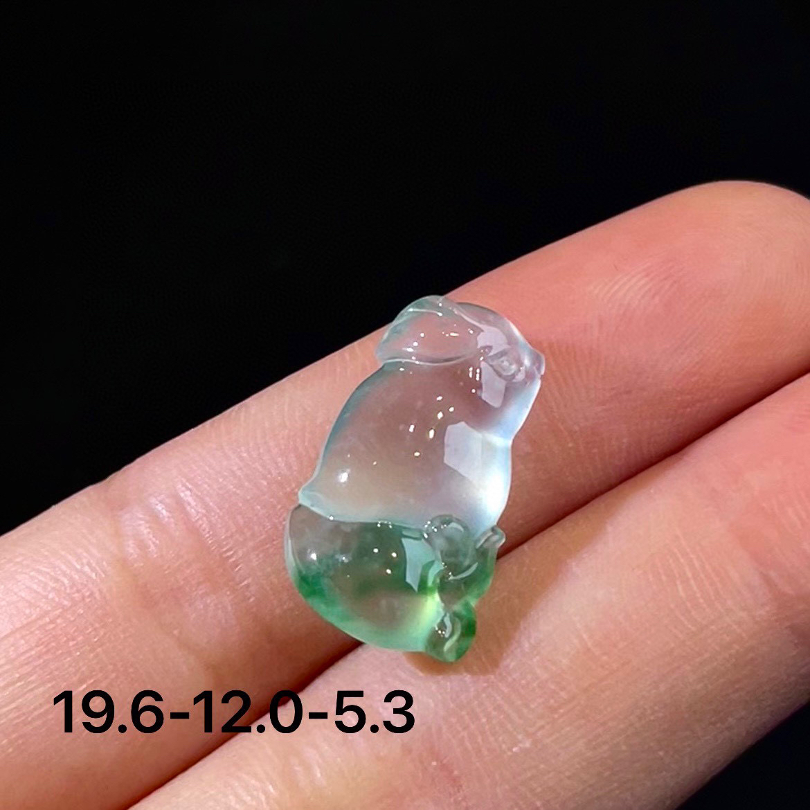 天然缅甸翡翠a货冰飘绿花小白兔吊坠