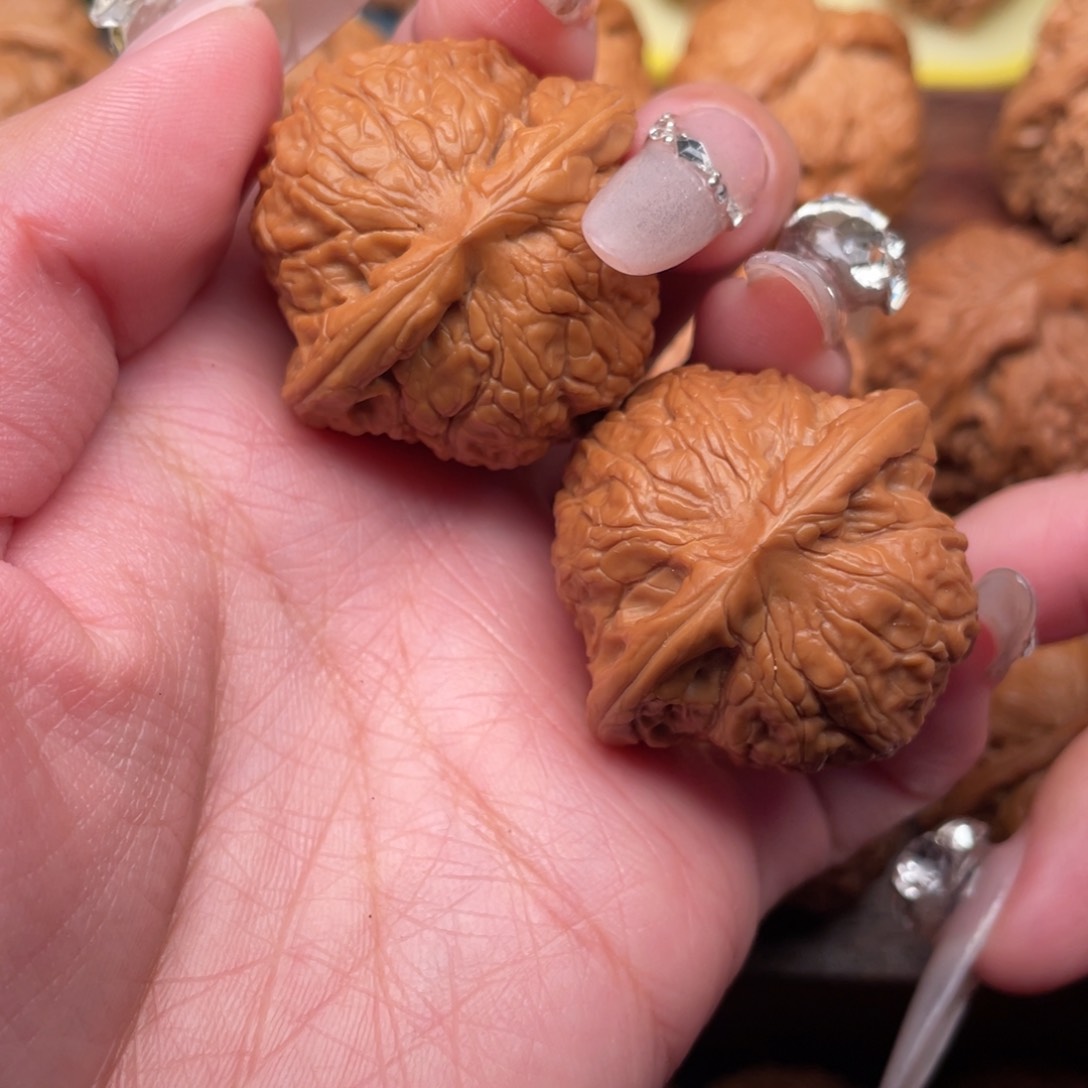 文玩核桃把件b****-全品，乾隆磨37