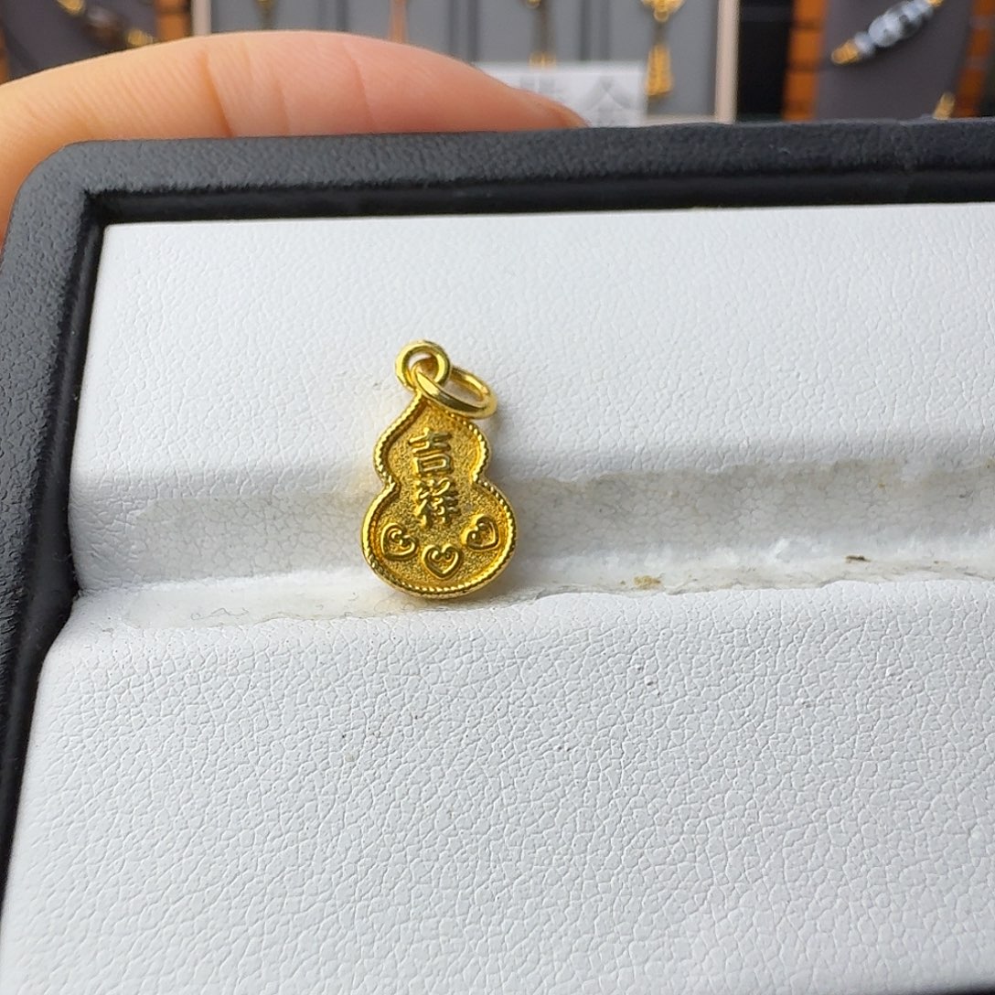 小***」足银合成立方氧化锆吉祥葫芦侧挂