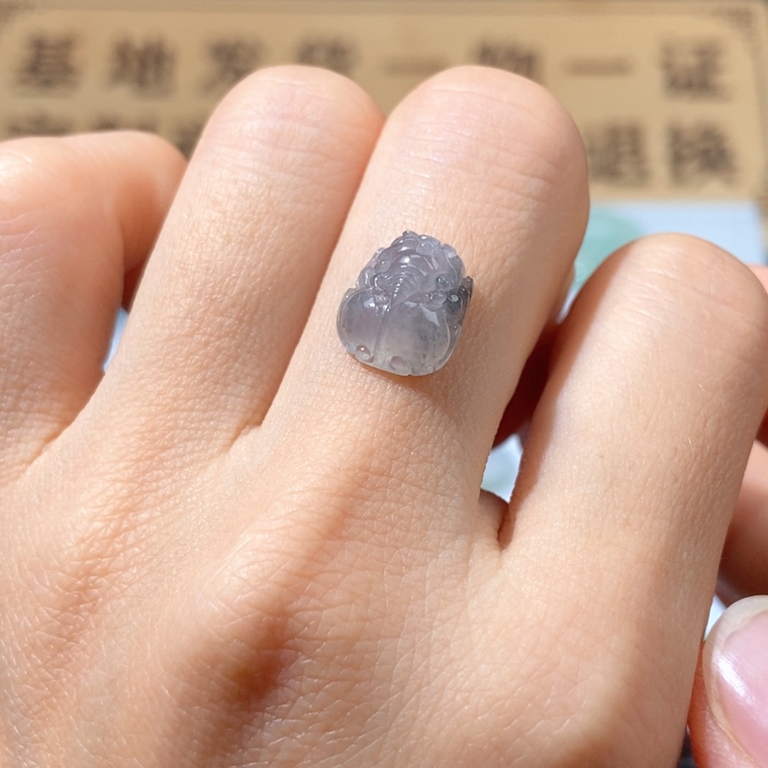 定制翡翠未镶嵌翡翠10.7×9.9×4.8