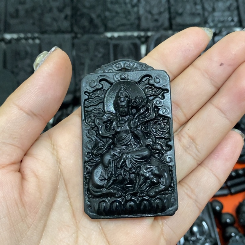 【闪购商品】未镶嵌蛇纹石玉颈饰