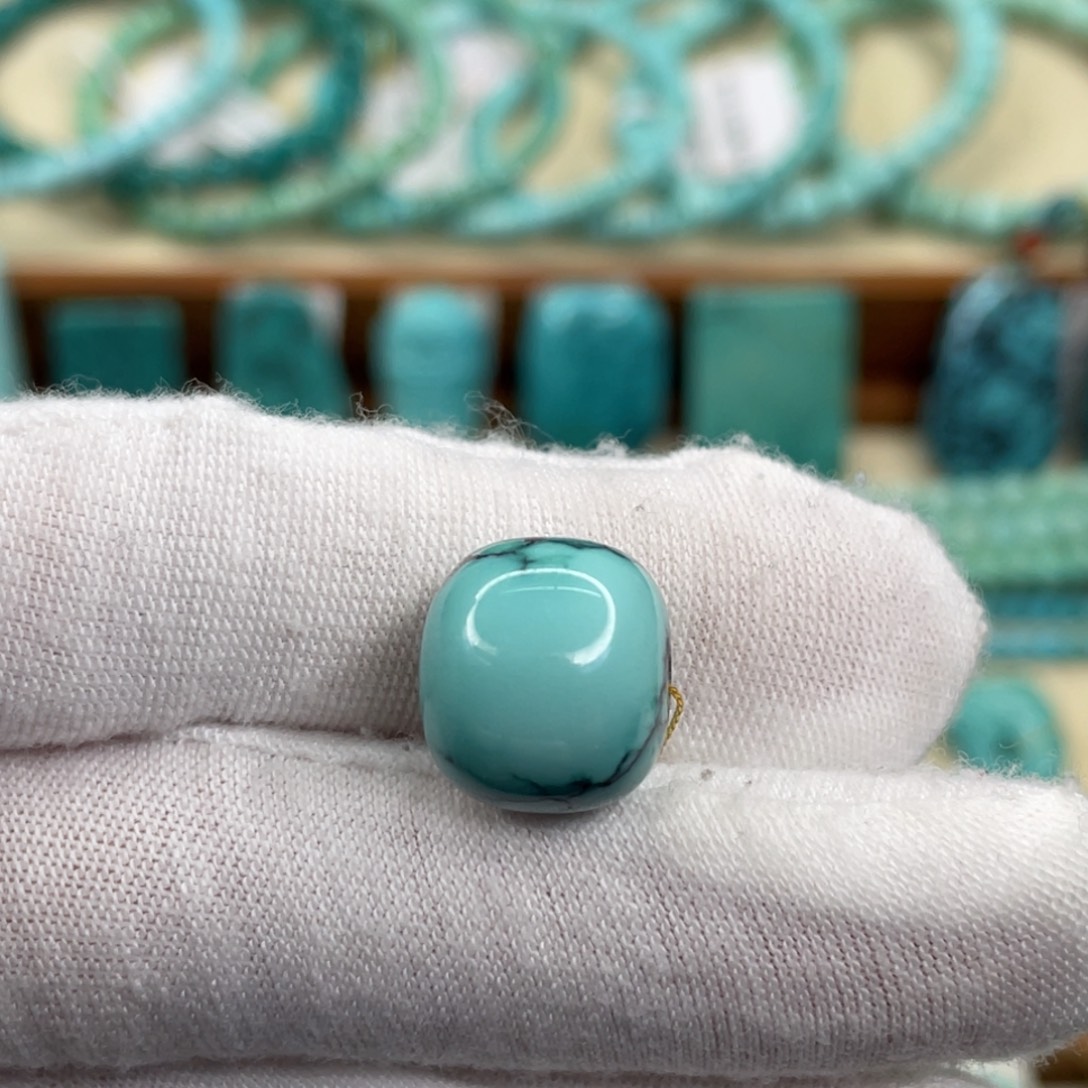 葫***芦绿松石未镶嵌颈饰