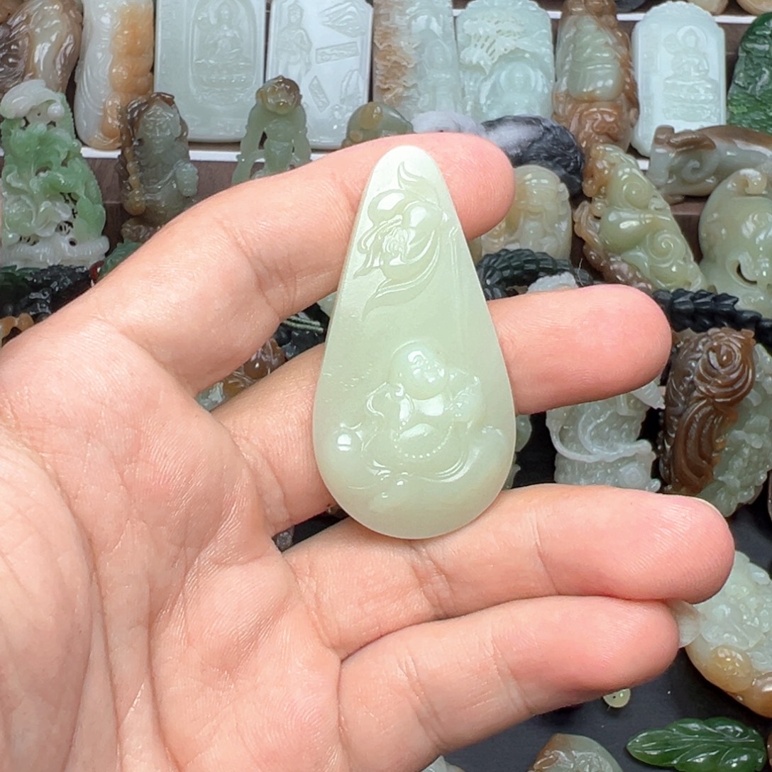 和田玉未镶嵌挂件