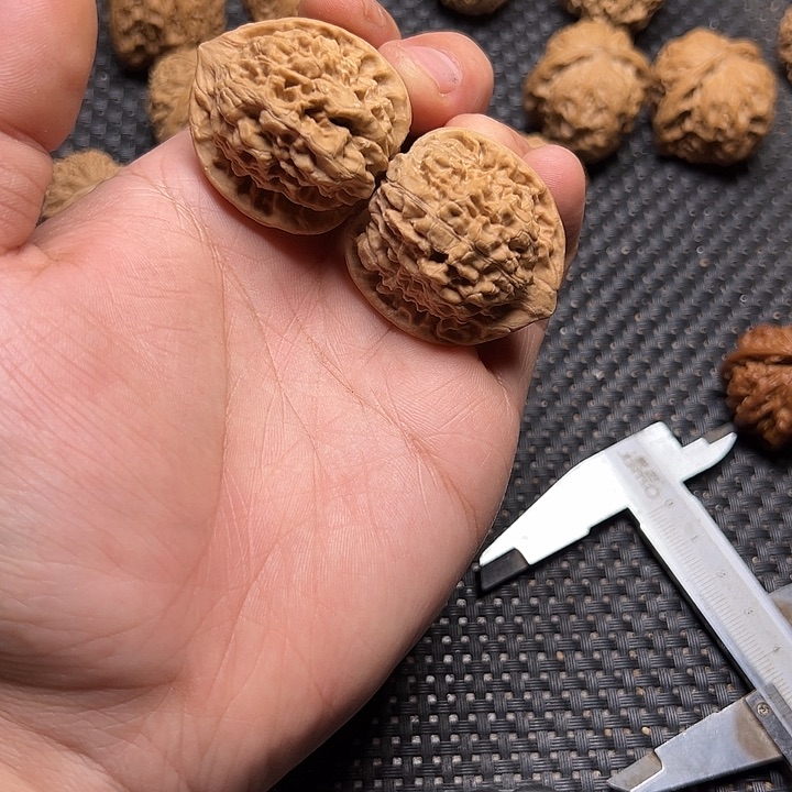 文玩核桃吊坠官帽