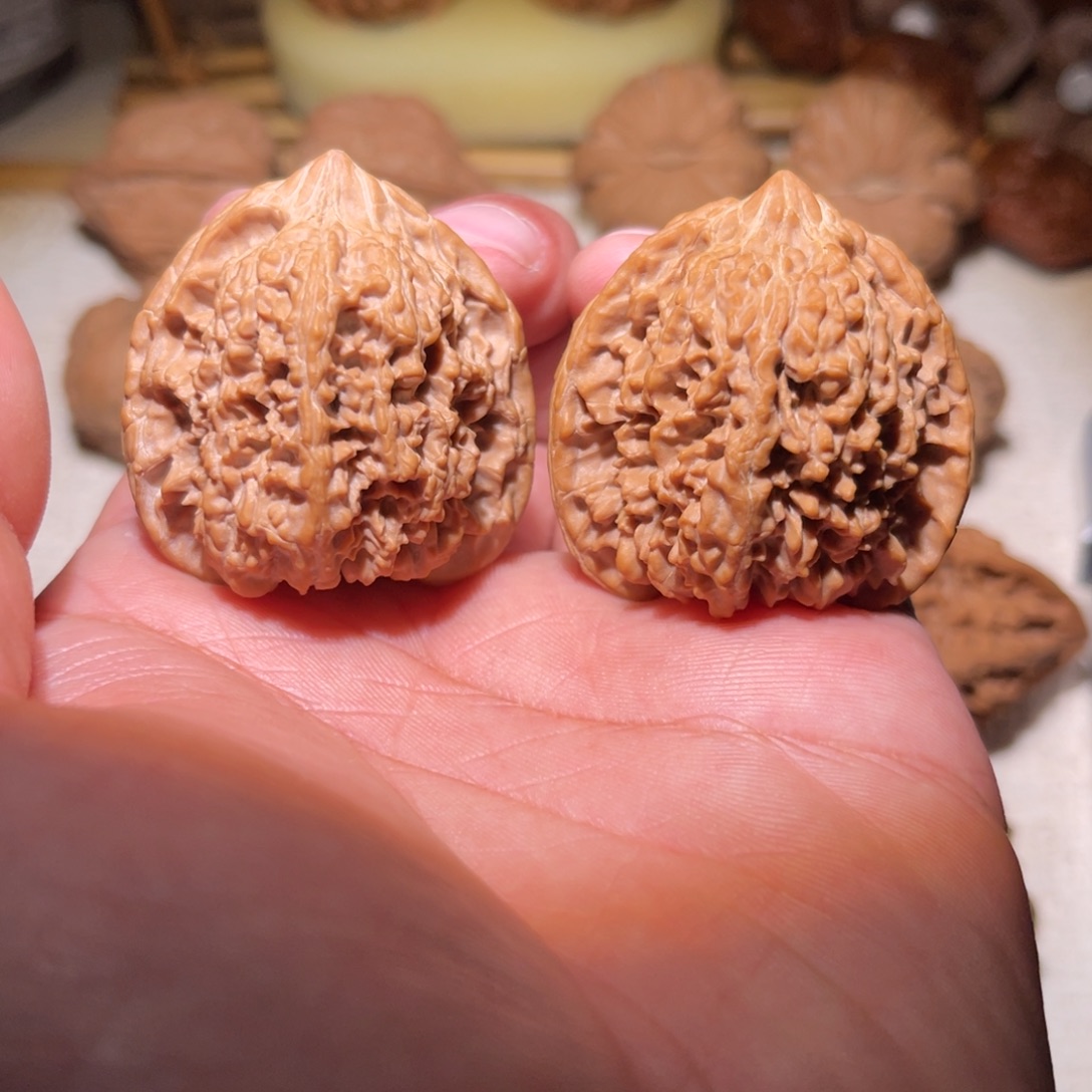 把件文玩核桃全品高尖满天星