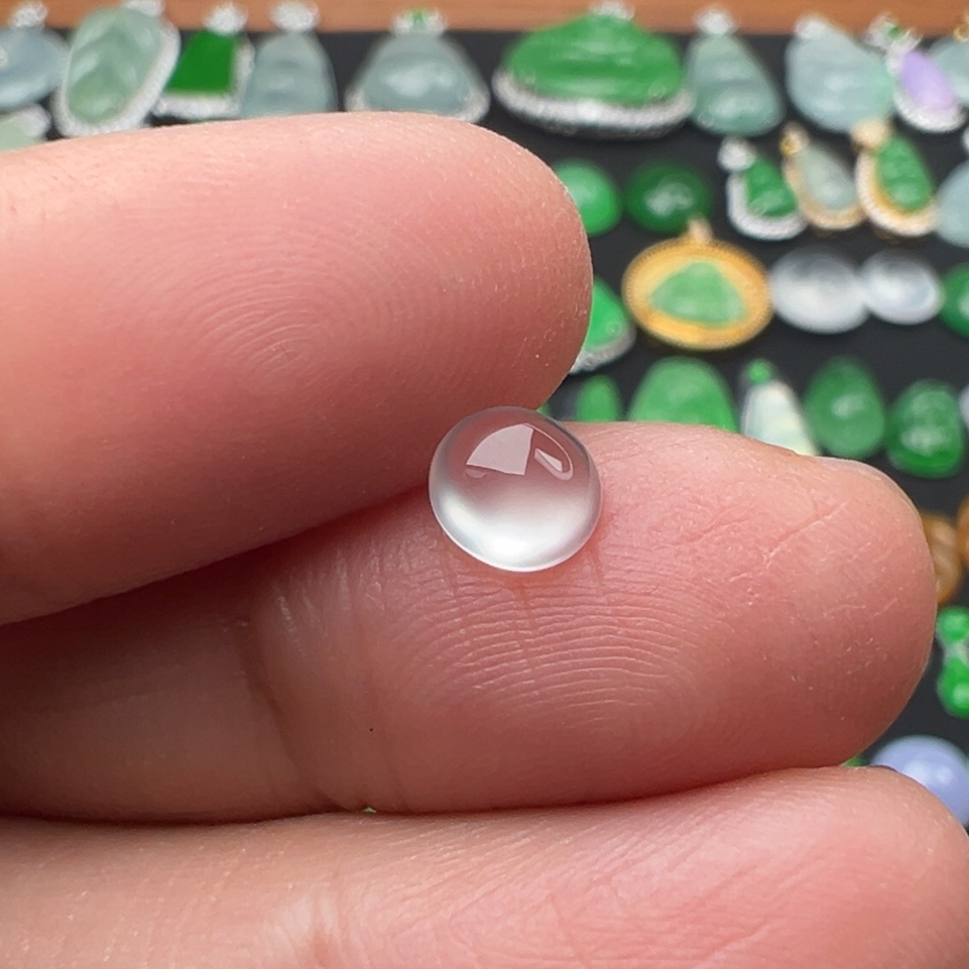 翡翠颈饰未镶嵌蛋5.8