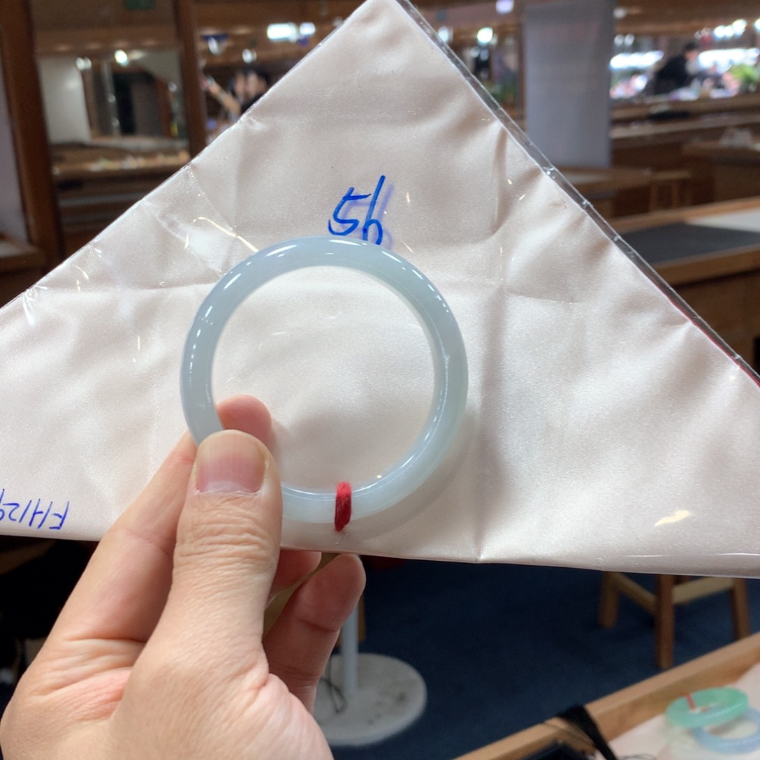 未镶嵌手镯翡翠买断