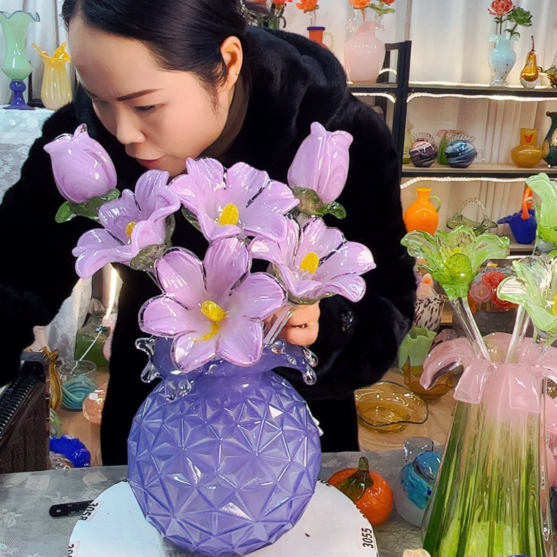 6花1瓶 福利家悦琉璃工艺品瓶不完美