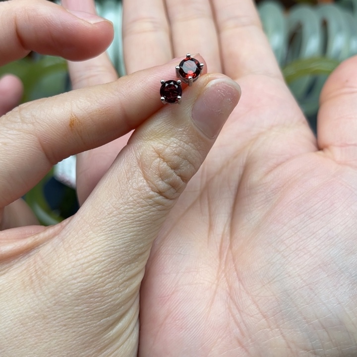 石榴石耳饰银S925镶嵌