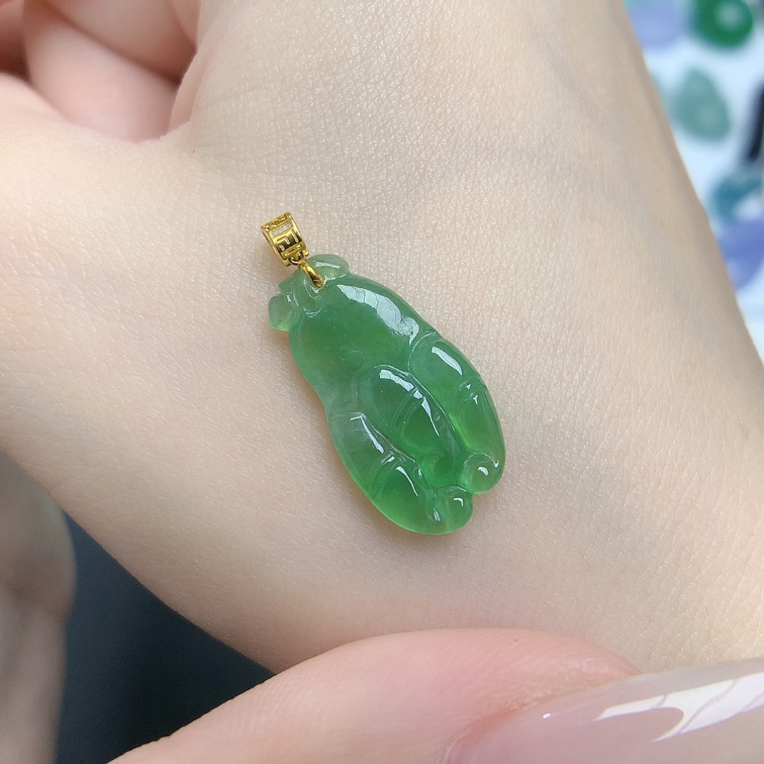 翡翠颈饰18K金镶嵌8888888888888