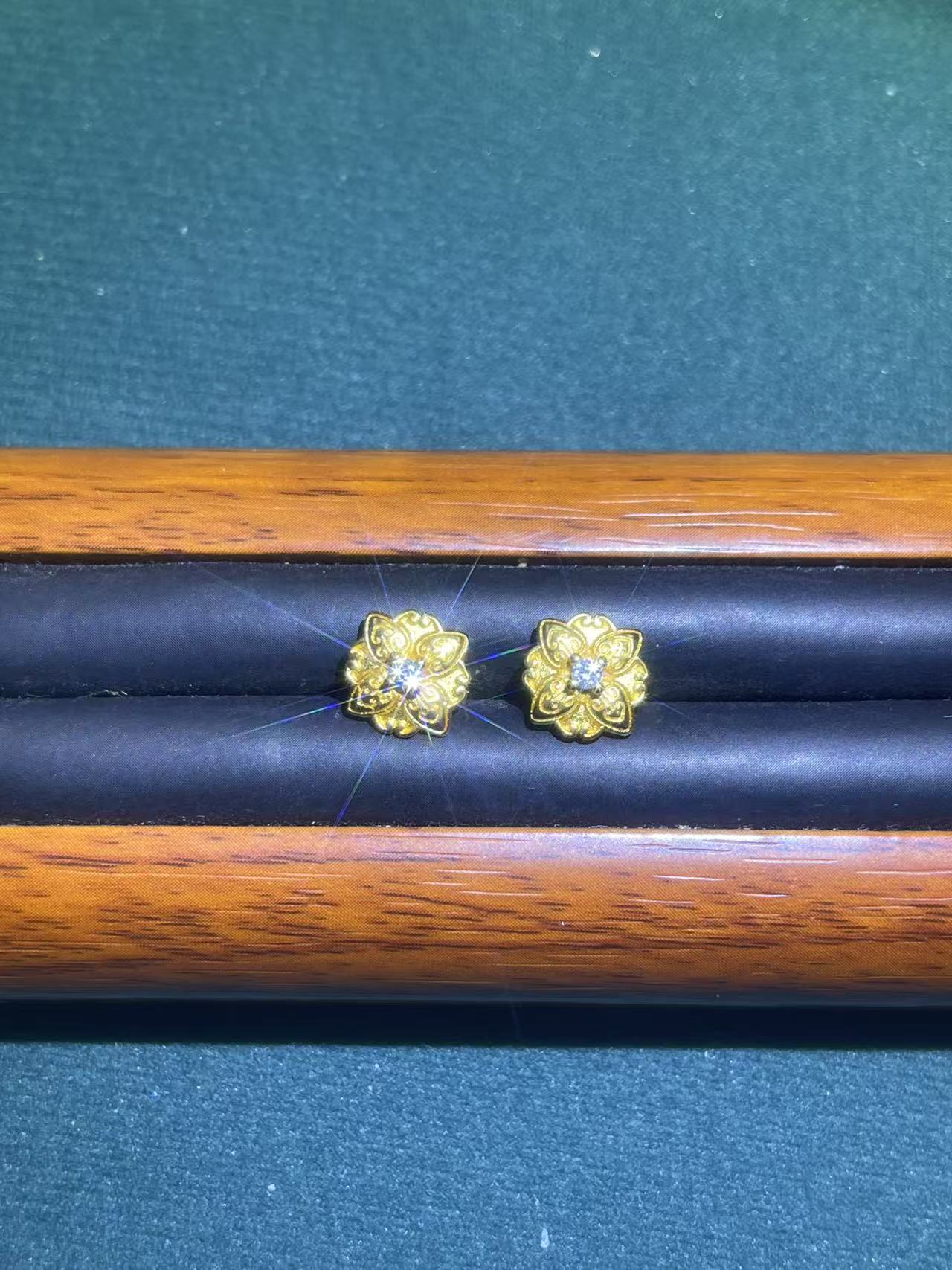 s8582黄色磨砂四叶草耳钉多样发