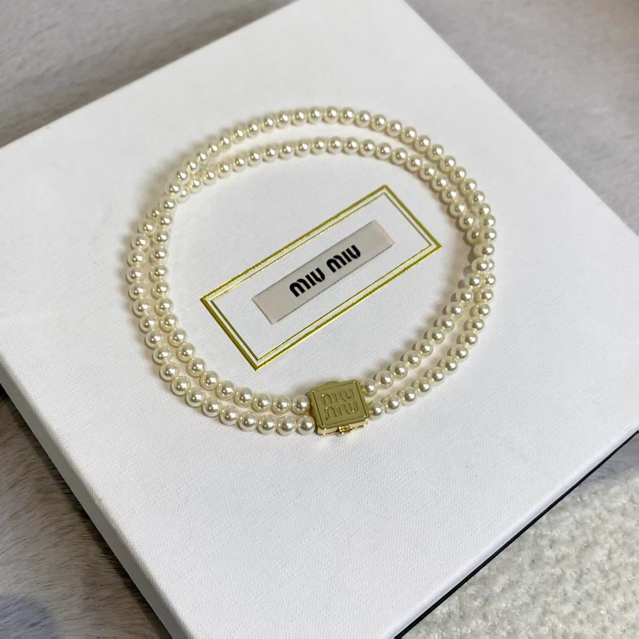 99新 MIU MIU/缪缪 壹臻/ 珍珠choker 84010439