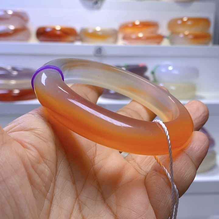 玛瑙/玉髓手镯未镶嵌