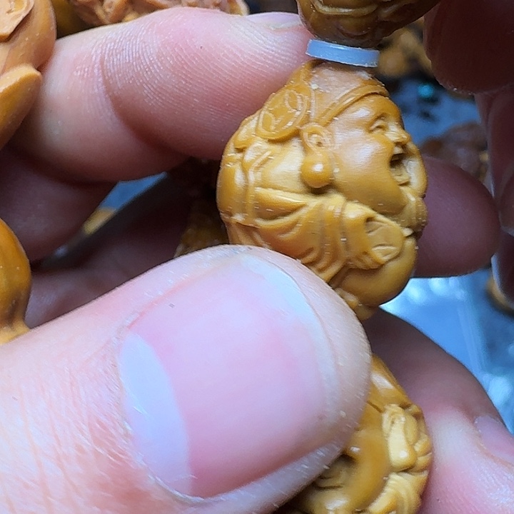 橄榄核手串你是谁