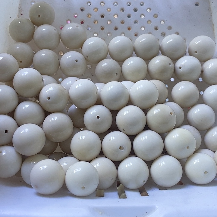 白玉菩提吊坠微瑕象牙果圆20三颗