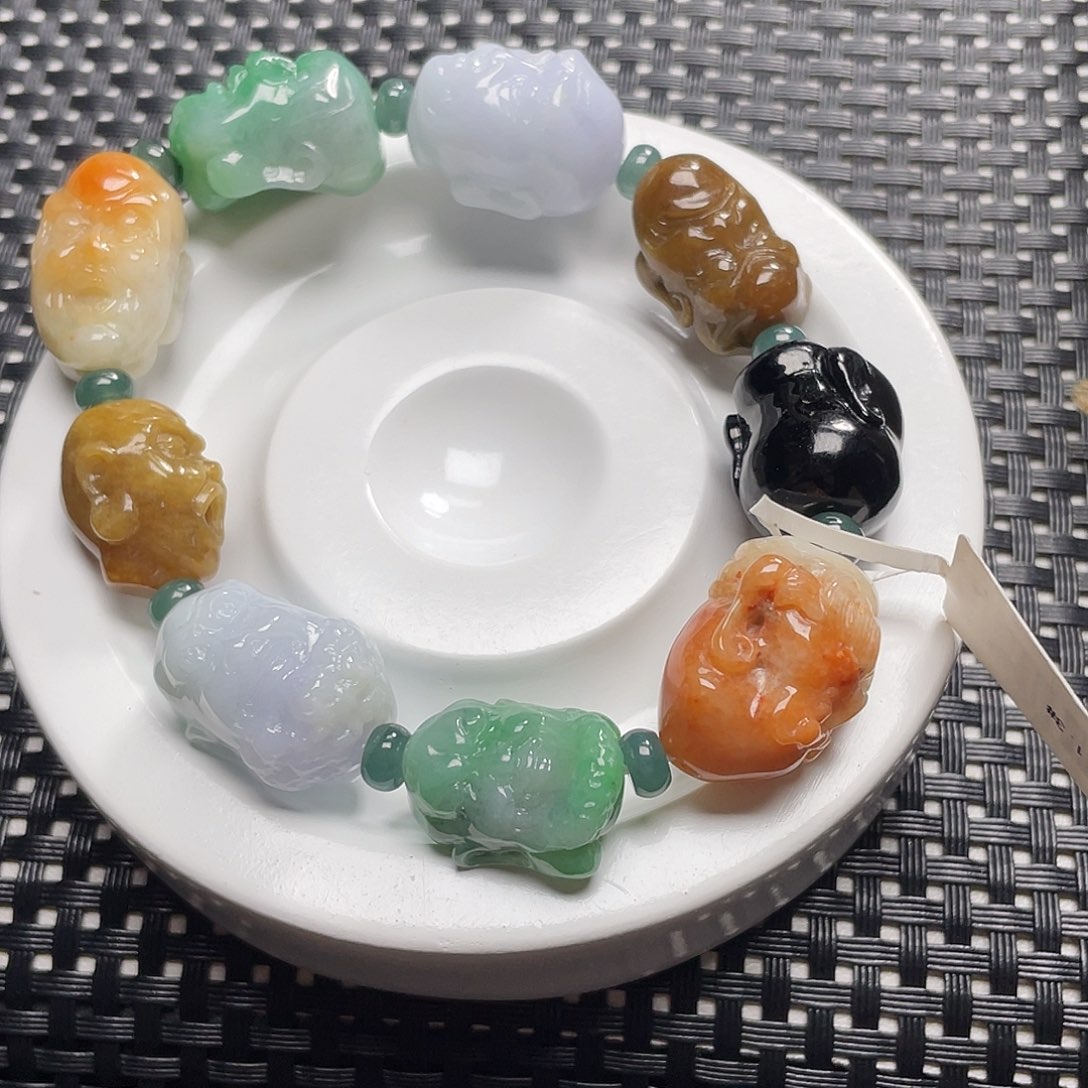 翡翠手链未镶嵌卡