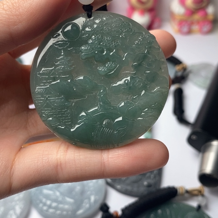 翡翠未镶嵌颈饰翡翠